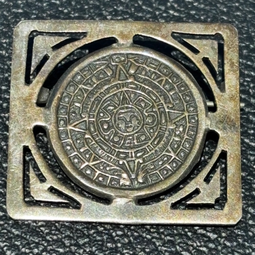 Sterling Silver 925 Signed JS Taxco Mexico Aztec Calendar Pin brooch Pendant